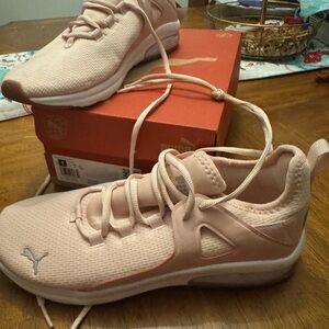 Puma Women's Soft Pink Sneakers